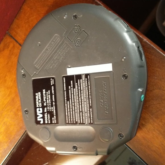 JVC Portable CD Player w/Anti-Shock Protection EX- Hyper-Bass Sound - Picture 3 of 6